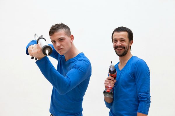 Portrait de Jules Charbonnet et Nicolas Barreau, en résidence au Triangle par Caroline Ablain Photographe à Rennes