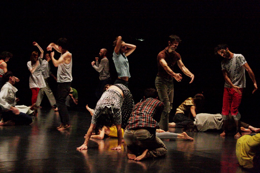 Levée des conflits, de Boris Charmatz par Caroline Ablain Photographe à Rennes