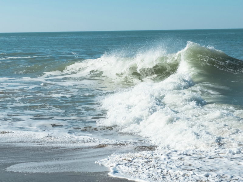 Photos de vagues sur une plage bretonne  par Caroline Ablain Photographe à Rennes